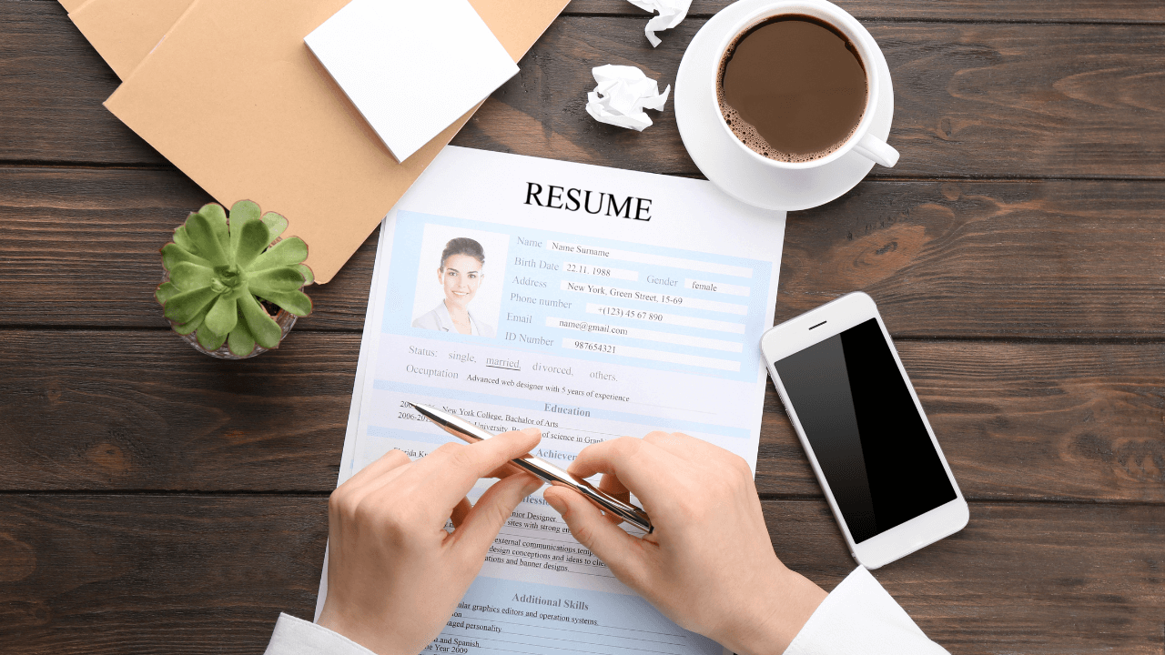 Traditional resumes are out, social media resumes are in